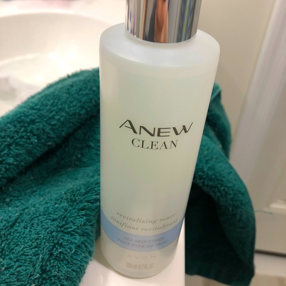 Avon Anew Clean Toner: never opened!